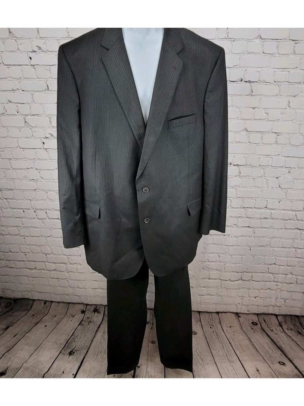 Jos A Bank Signature Gold Gordon Grey Pinstriped Suit Jacket 52L Pants 48x30